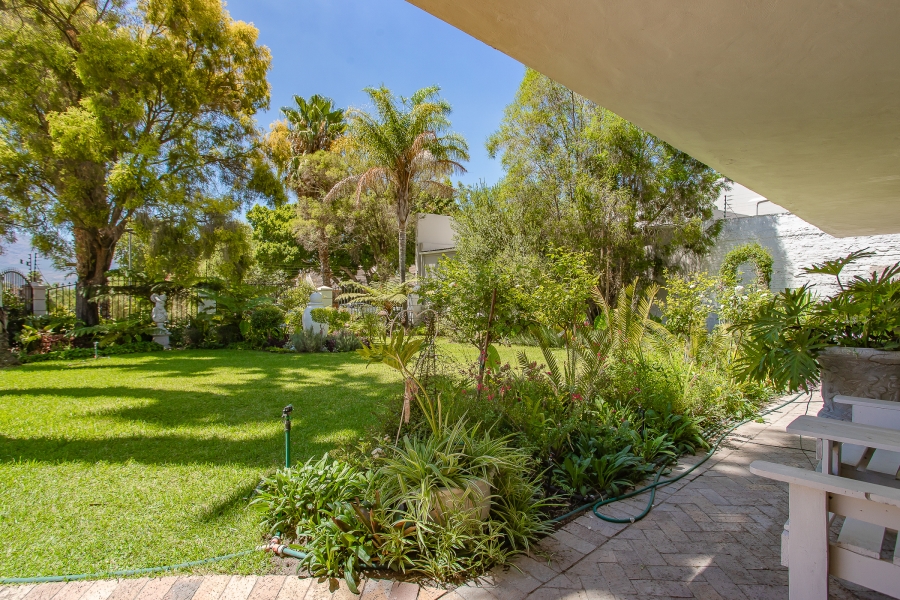 6 Bedroom Property for Sale in Groenvlei Western Cape